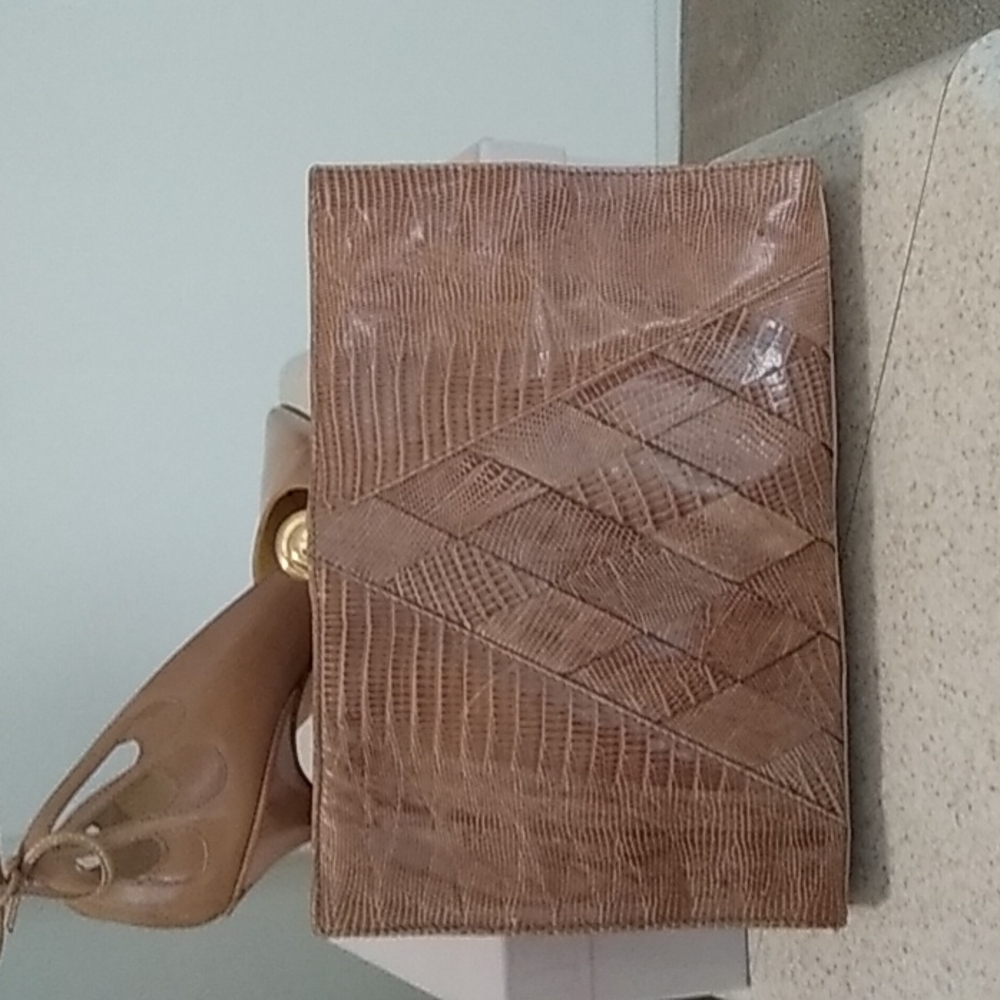Beige real skin alligator clutch
